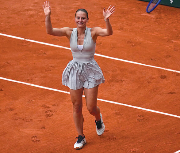 Ukraine’s Kostyuk stuns four-time champ Swiatek at French Open